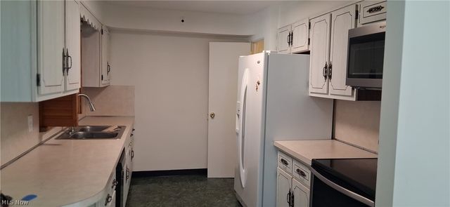 8363 Abbey Road, North Royalton, OH 44133
