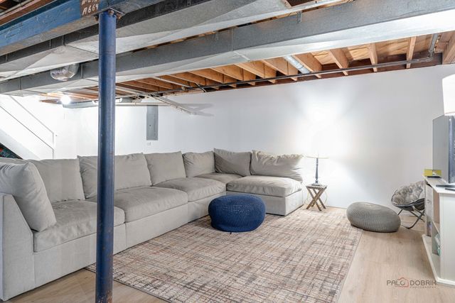 34049 N Hickory Avenue, Grayslake, IL 60030