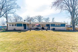 34049 N Hickory Avenue, Grayslake, IL 60030