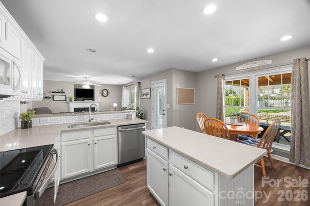 2016 Makin Drive, Indian Trail, NC 28079