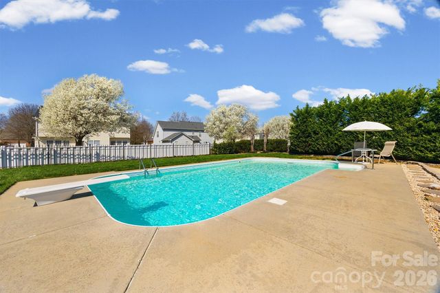 2016 Makin Drive, Indian Trail, NC 28079