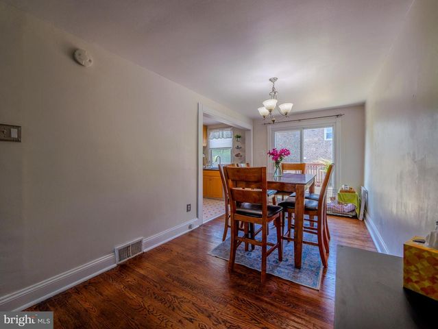 854 GAINSBORO RD, Drexel Hill, PA 19026