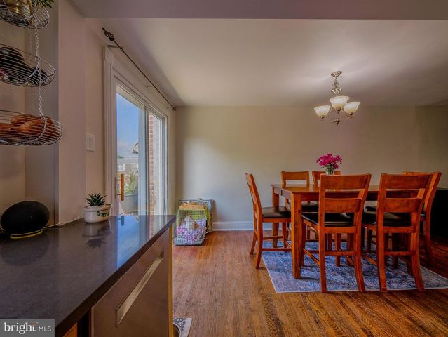 854 GAINSBORO RD, Drexel Hill, PA 19026