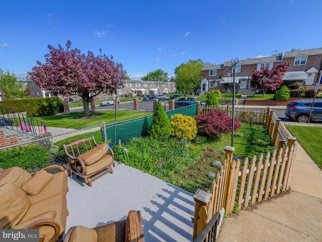 854 GAINSBORO RD, Drexel Hill, PA 19026