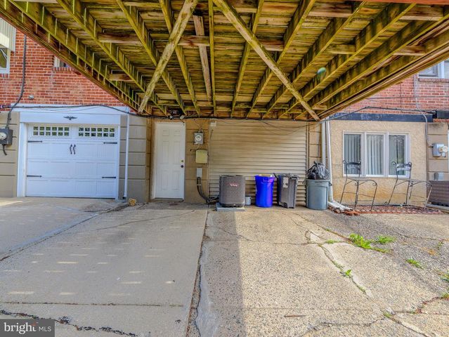 854 GAINSBORO RD, Drexel Hill, PA 19026