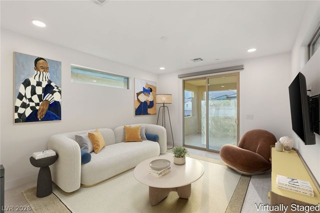 424 Crown Mesa Avenue, Las Vegas, NV 89138