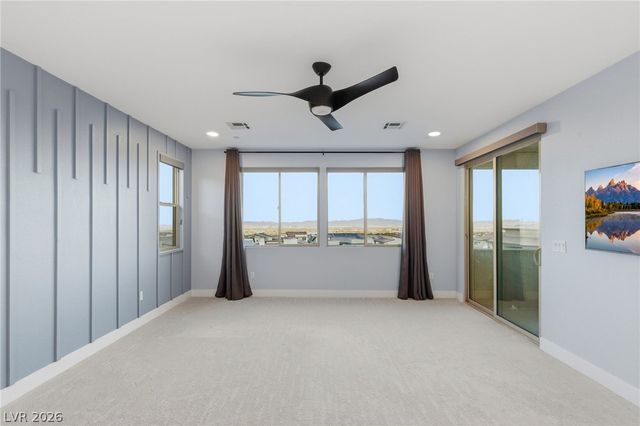 424 Crown Mesa Avenue, Las Vegas, NV 89138