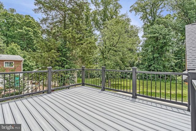 10211 STRATFORD AVE, Fairfax, VA 22030