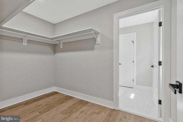 10211 STRATFORD AVE, Fairfax, VA 22030