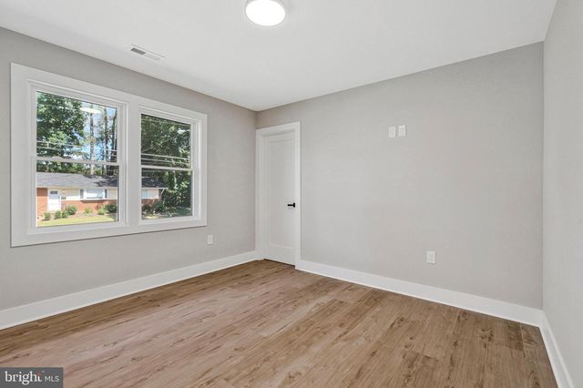 10211 STRATFORD AVE, Fairfax, VA 22030
