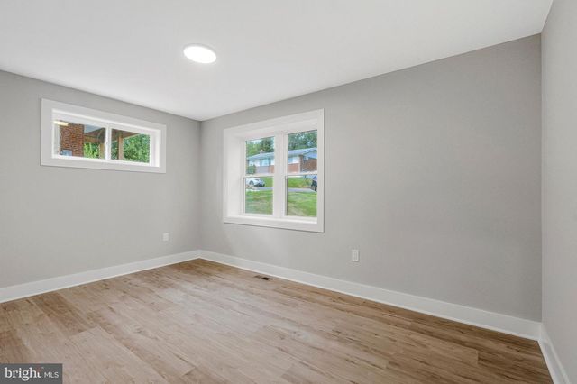 10211 STRATFORD AVE, Fairfax, VA 22030