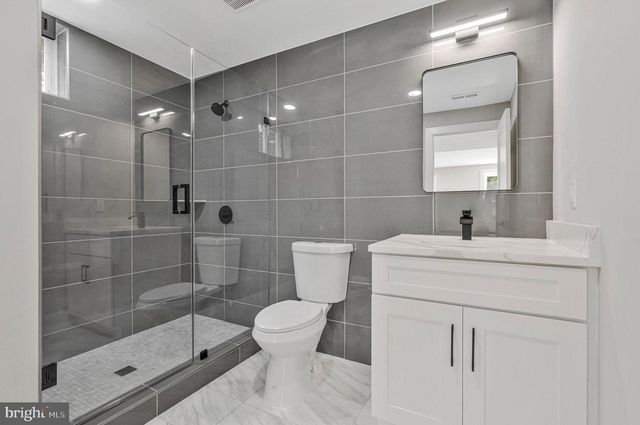 10211 STRATFORD AVE, Fairfax, VA 22030