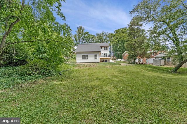 10211 STRATFORD AVE, Fairfax, VA 22030