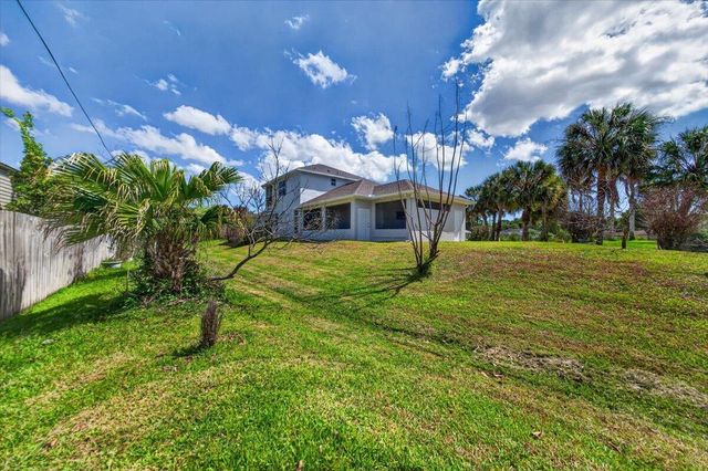 914 Sierra Place NE, Palm Bay, FL 32907