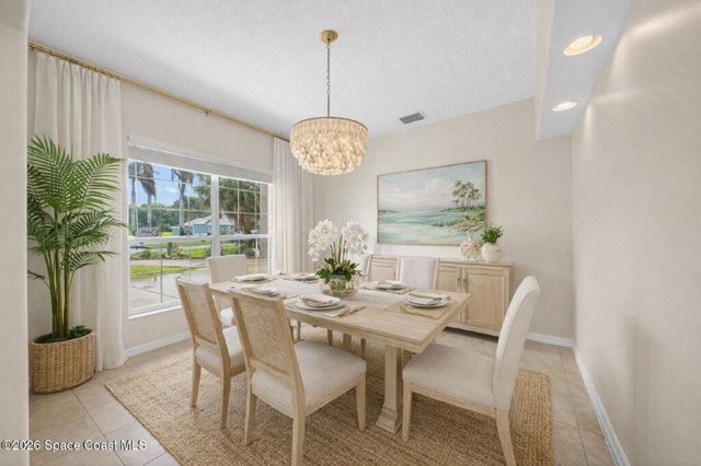 914 Sierra Place NE, Palm Bay, FL 32907