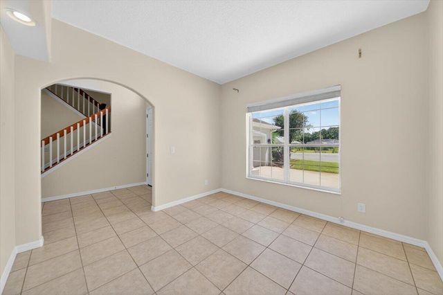 914 Sierra Place NE, Palm Bay, FL 32907