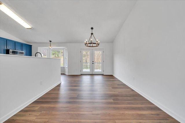 930 Brookfield LN, Roanoke, VA 24012