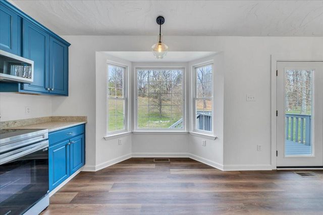 930 Brookfield LN, Roanoke, VA 24012