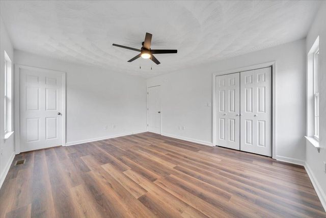 930 Brookfield LN, Roanoke, VA 24012