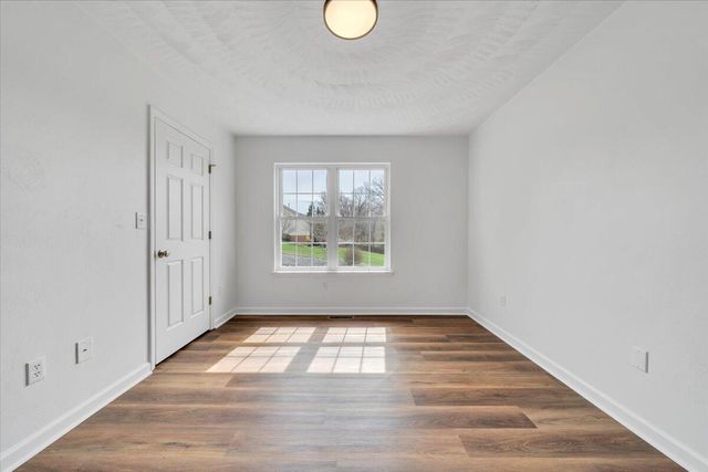 930 Brookfield LN, Roanoke, VA 24012