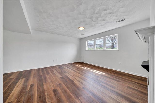 930 Brookfield LN, Roanoke, VA 24012