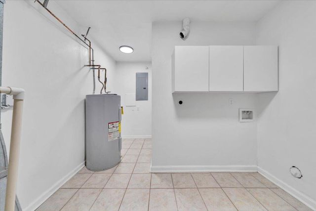 930 Brookfield LN, Roanoke, VA 24012