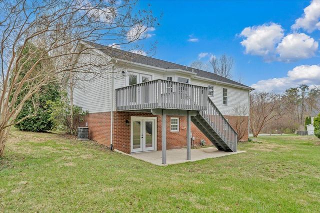 930 Brookfield LN, Roanoke, VA 24012