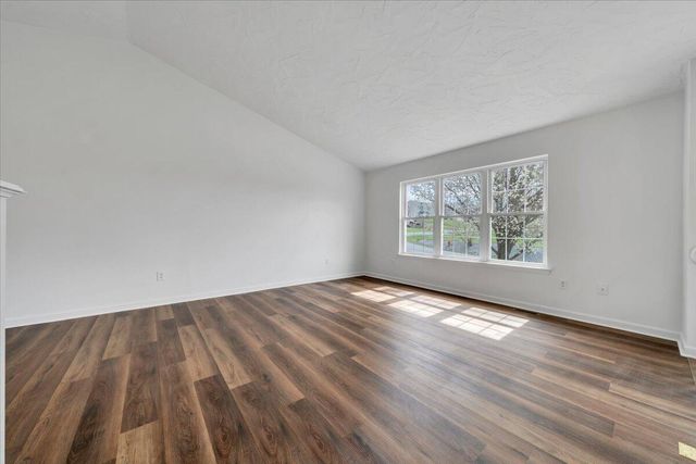 930 Brookfield LN, Roanoke, VA 24012