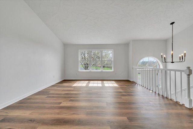 930 Brookfield LN, Roanoke, VA 24012