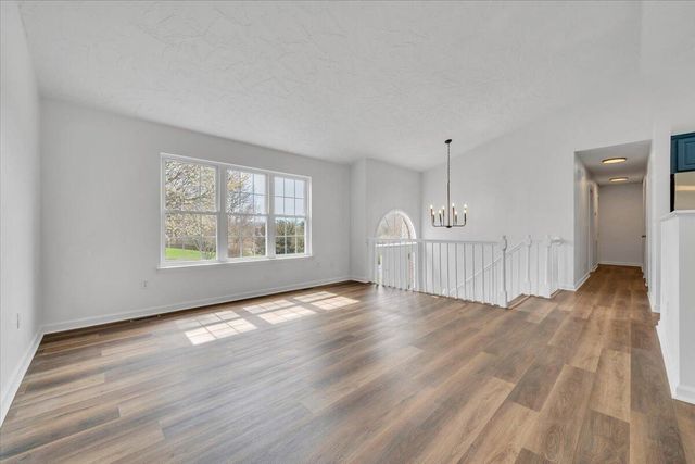 930 Brookfield LN, Roanoke, VA 24012