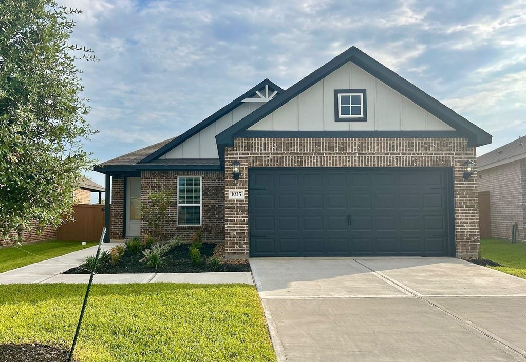 1035 Rosewood Trail, Beasley, TX 77417