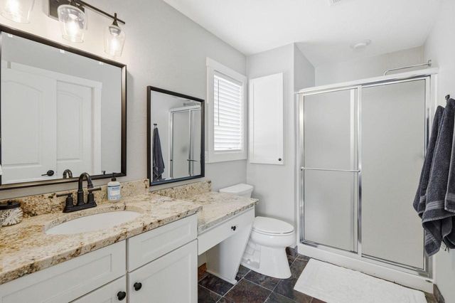 307 Scuppernong CIRCLE, Dousman, WI 53118