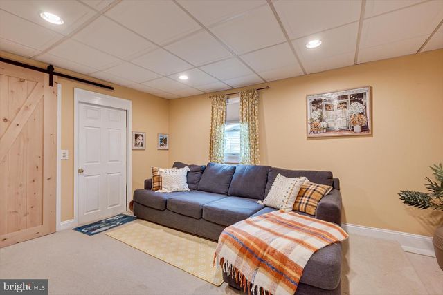 10 FOREST PARK TER, Monroe Township, NJ 08831