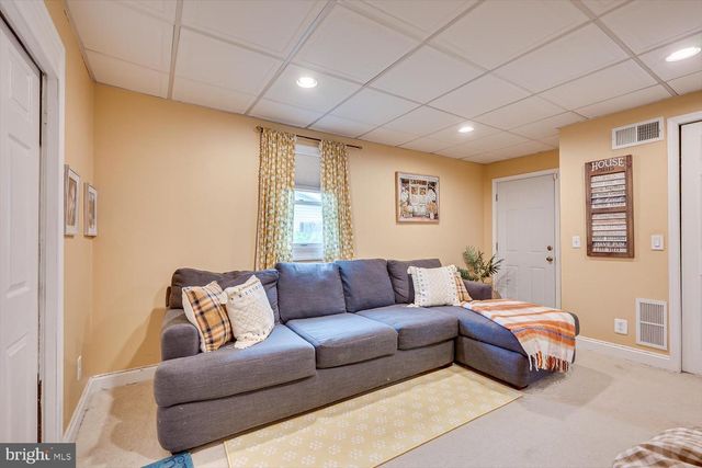 10 FOREST PARK TER, Monroe Township, NJ 08831