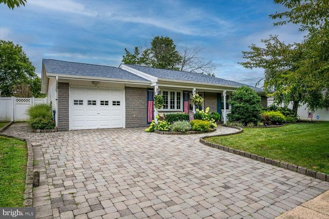 10 FOREST PARK TER, Monroe Township, NJ 08831