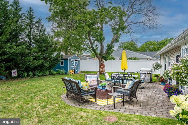 10 FOREST PARK TER, Monroe Township, NJ 08831