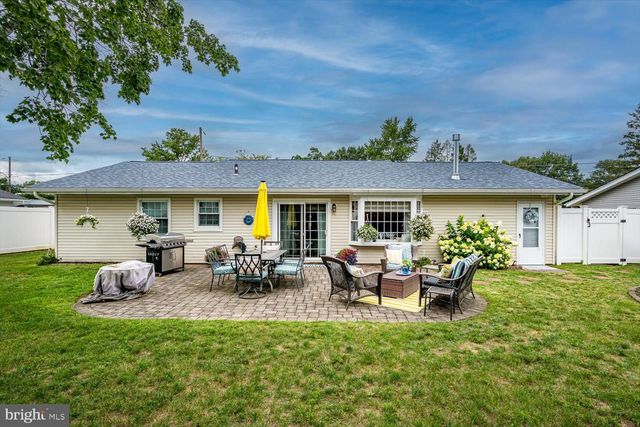 10 FOREST PARK TER, Monroe Township, NJ 08831