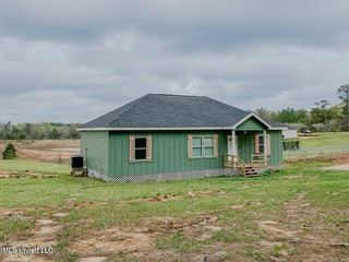 14 C W Moore Road, Carriere, MS 39426