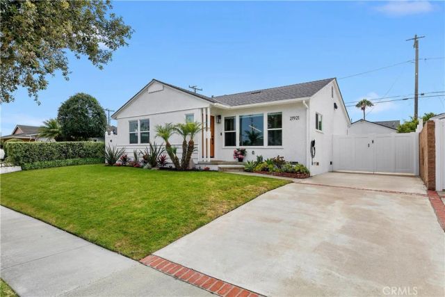 21921 Grant Avenue, Torrance, CA 90503