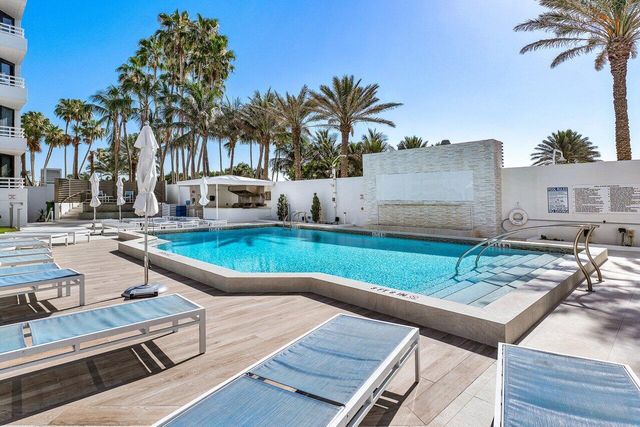 1500 S Ocean Boulevard 303, Boca Raton, FL 33432