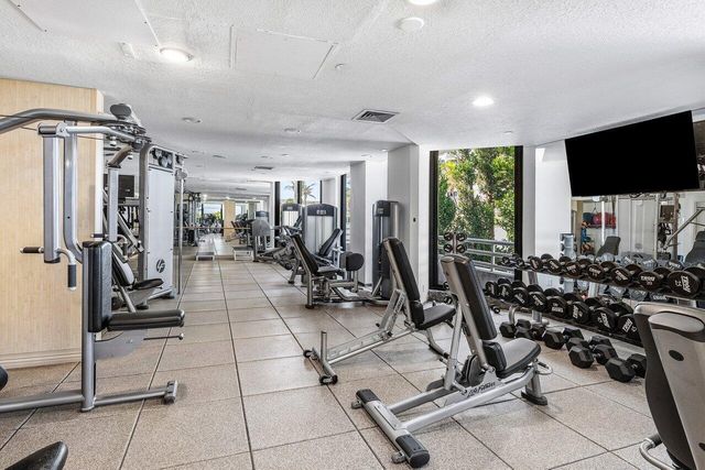 1500 S Ocean Boulevard 303, Boca Raton, FL 33432