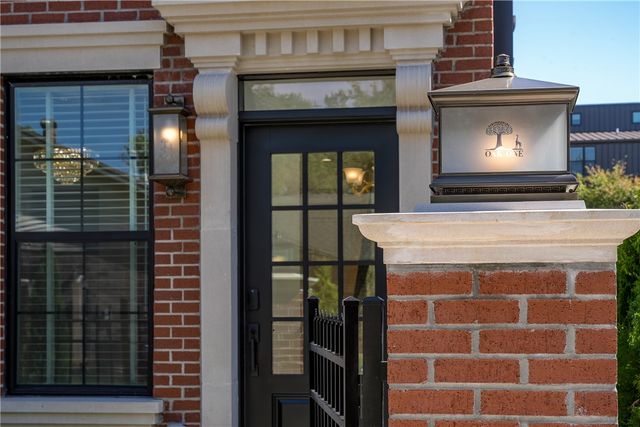 331 SW 5th Street, Bentonville, AR 72712