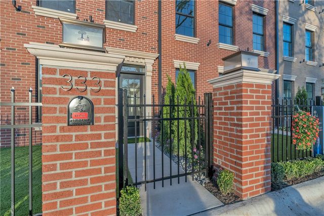 331 SW 5th Street, Bentonville, AR 72712