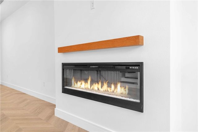 331 SW 5th Street, Bentonville, AR 72712