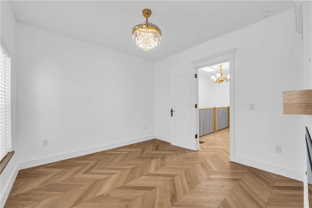 331 SW 5th Street, Bentonville, AR 72712