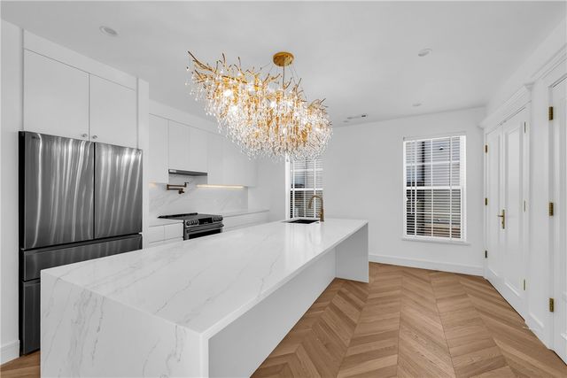 331 SW 5th Street, Bentonville, AR 72712