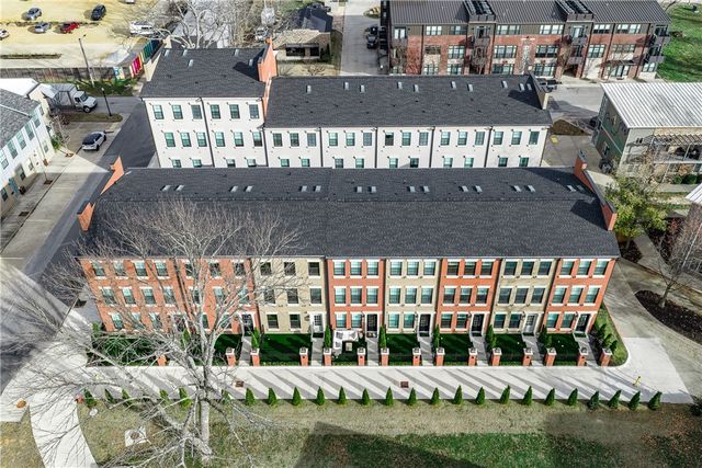 331 SW 5th Street, Bentonville, AR 72712