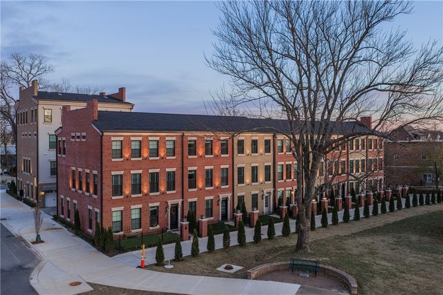 331 SW 5th Street, Bentonville, AR 72712