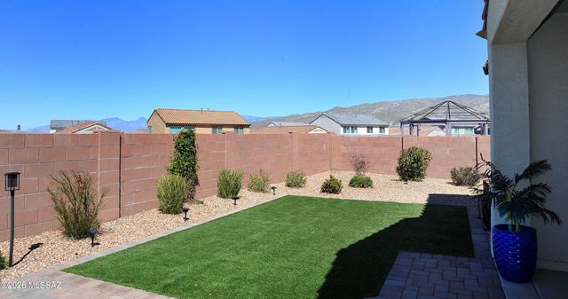 13469 E Joseph Mills Lane, Tucson, AZ 85747