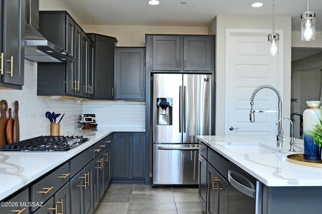 13469 E Joseph Mills Lane, Tucson, AZ 85747